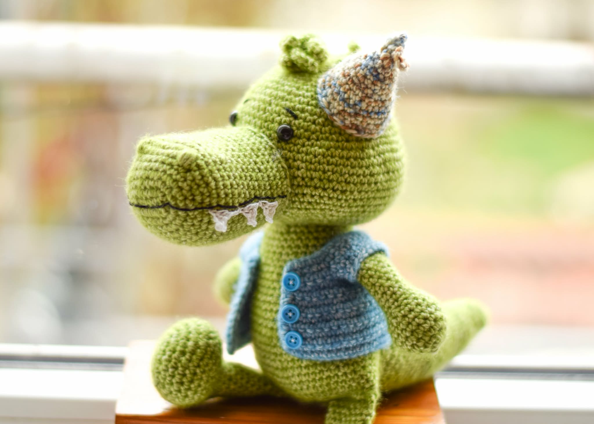 Плетена играчка алигатора Трифон, амигуруми, ръчна изработка