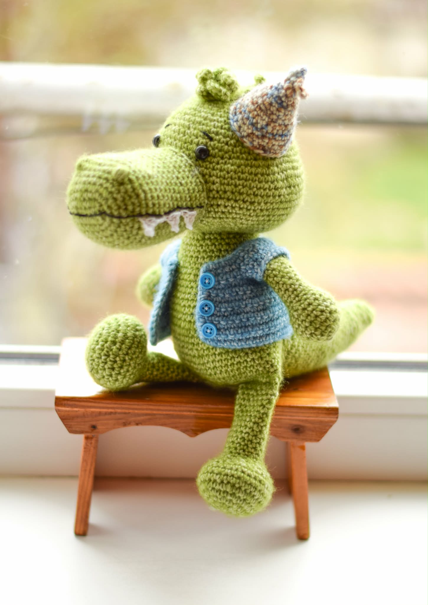 Плетена играчка алигатора Трифон, амигуруми, ръчна изработка