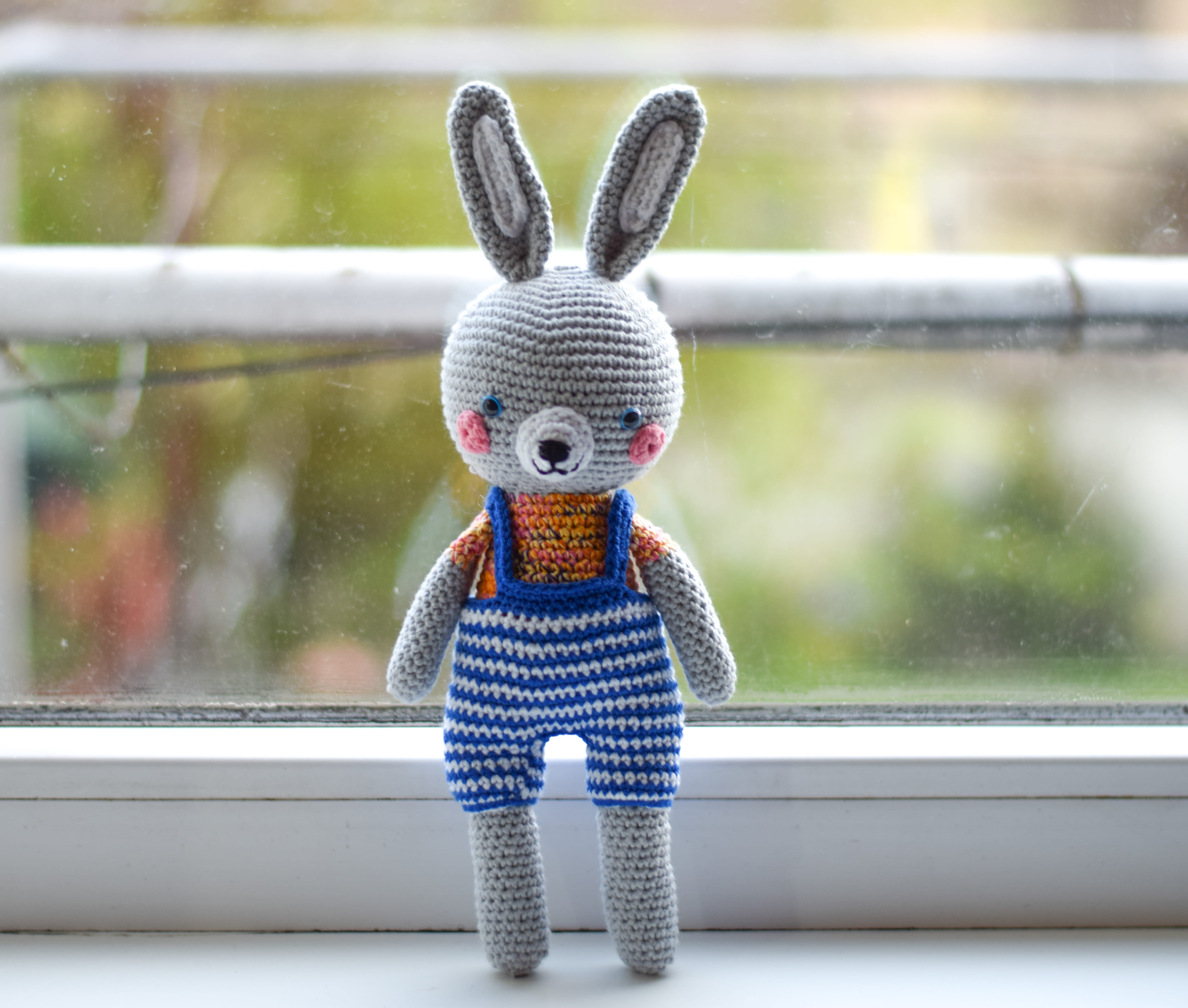 Плетена играчка зайчето Аспарух, амигуруми,  ръчна изработка 