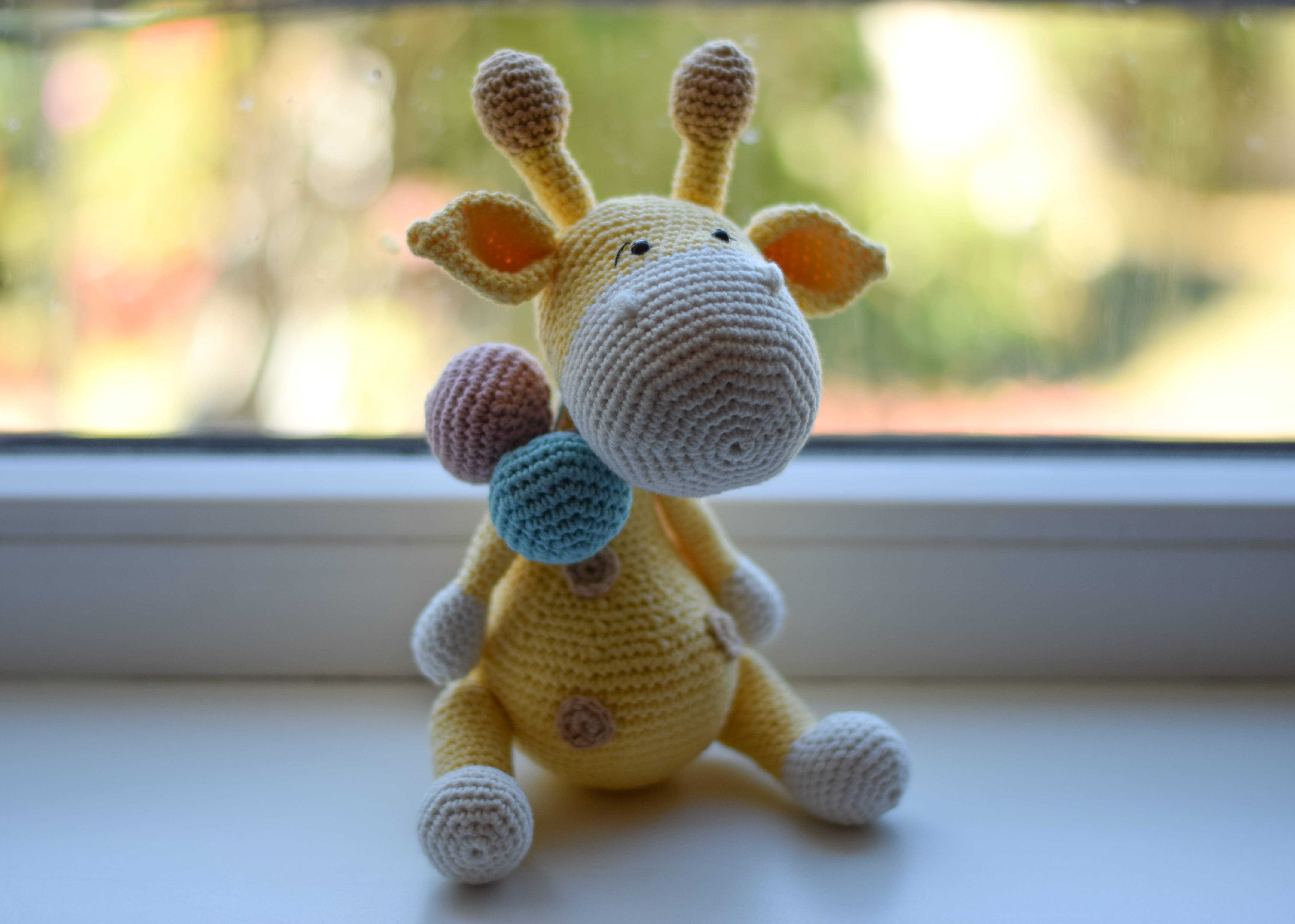 Плетена играчка жирафчето Ася, амигуруми,  ръчна изработка 