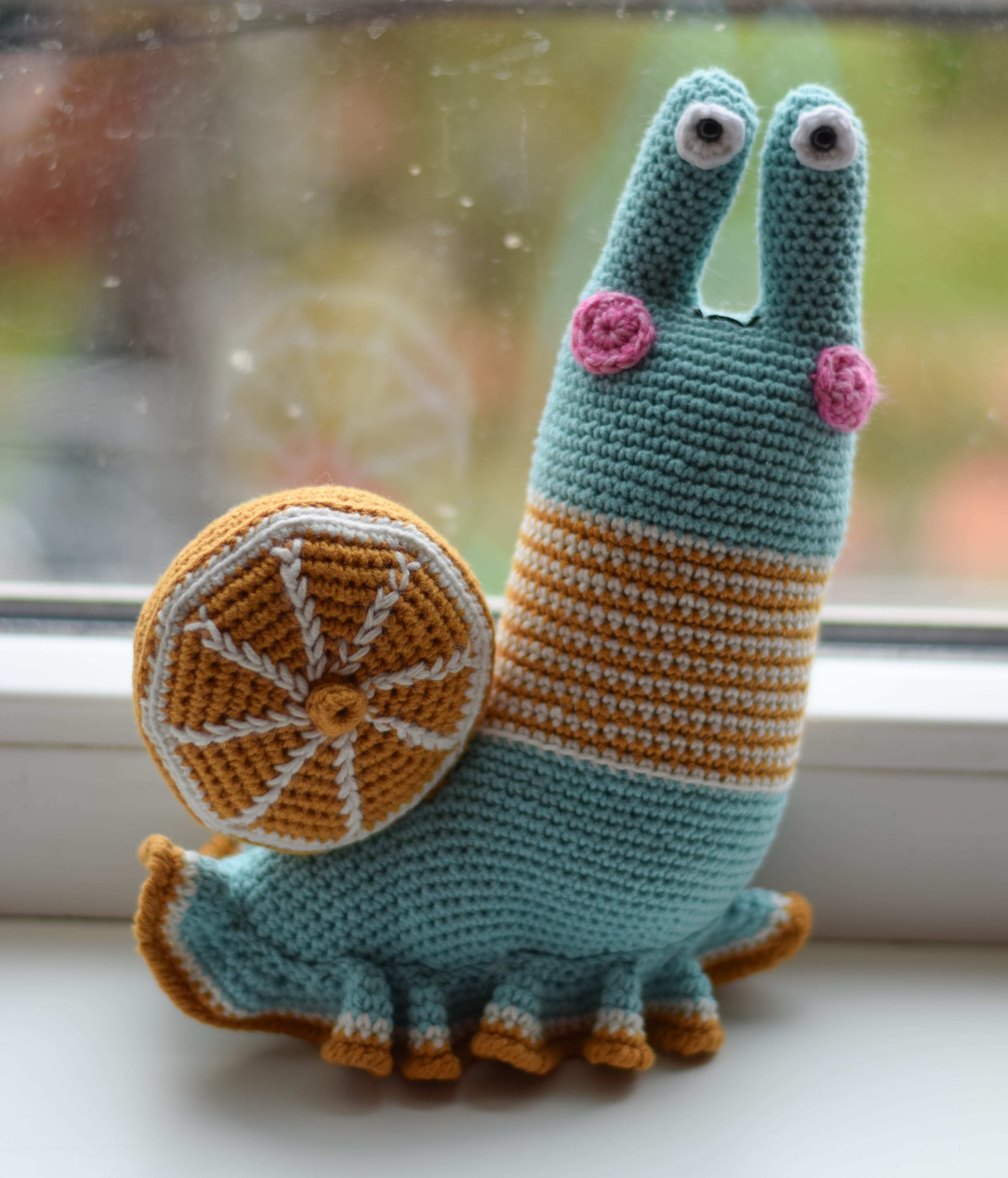 Ръчно плетена играчка Охлюв – Амигуруми, ръчна изработка от памук