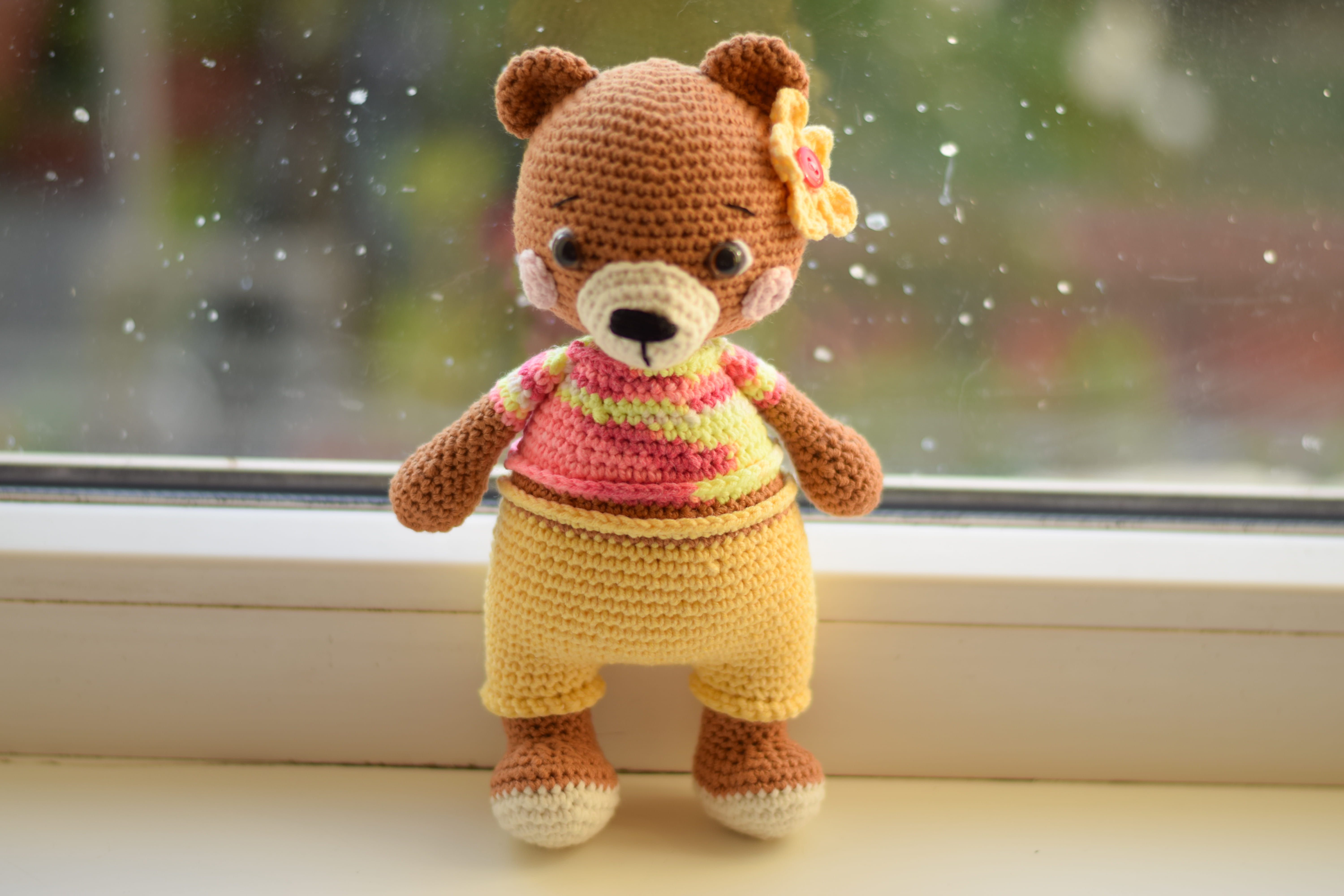 Плетена играчка мечето Ева, амигуруми,  ръчна изработка 