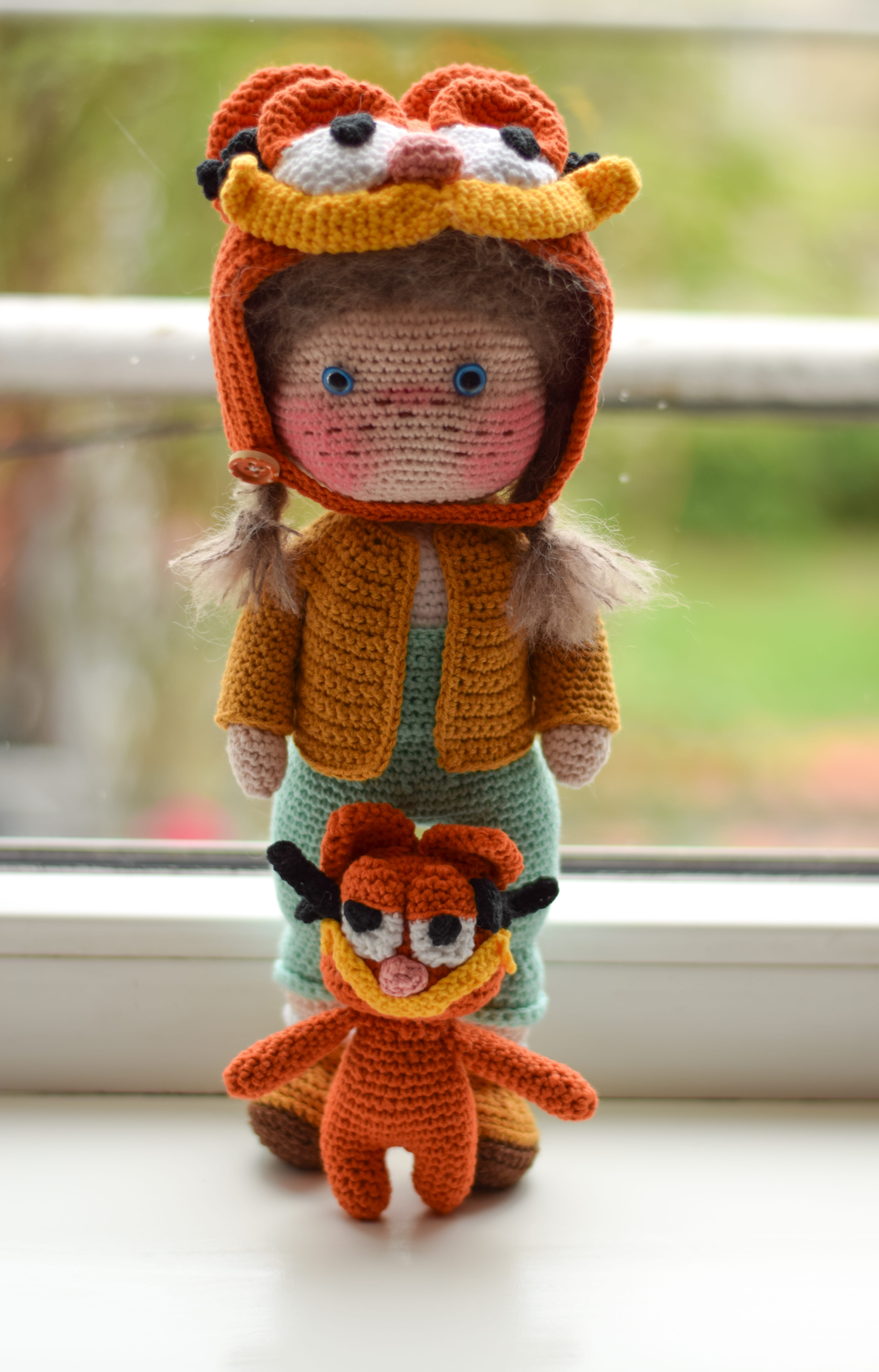 Плетена кукла Йоана с Гарфийлд, амигуруми,  ръчна изработка 
