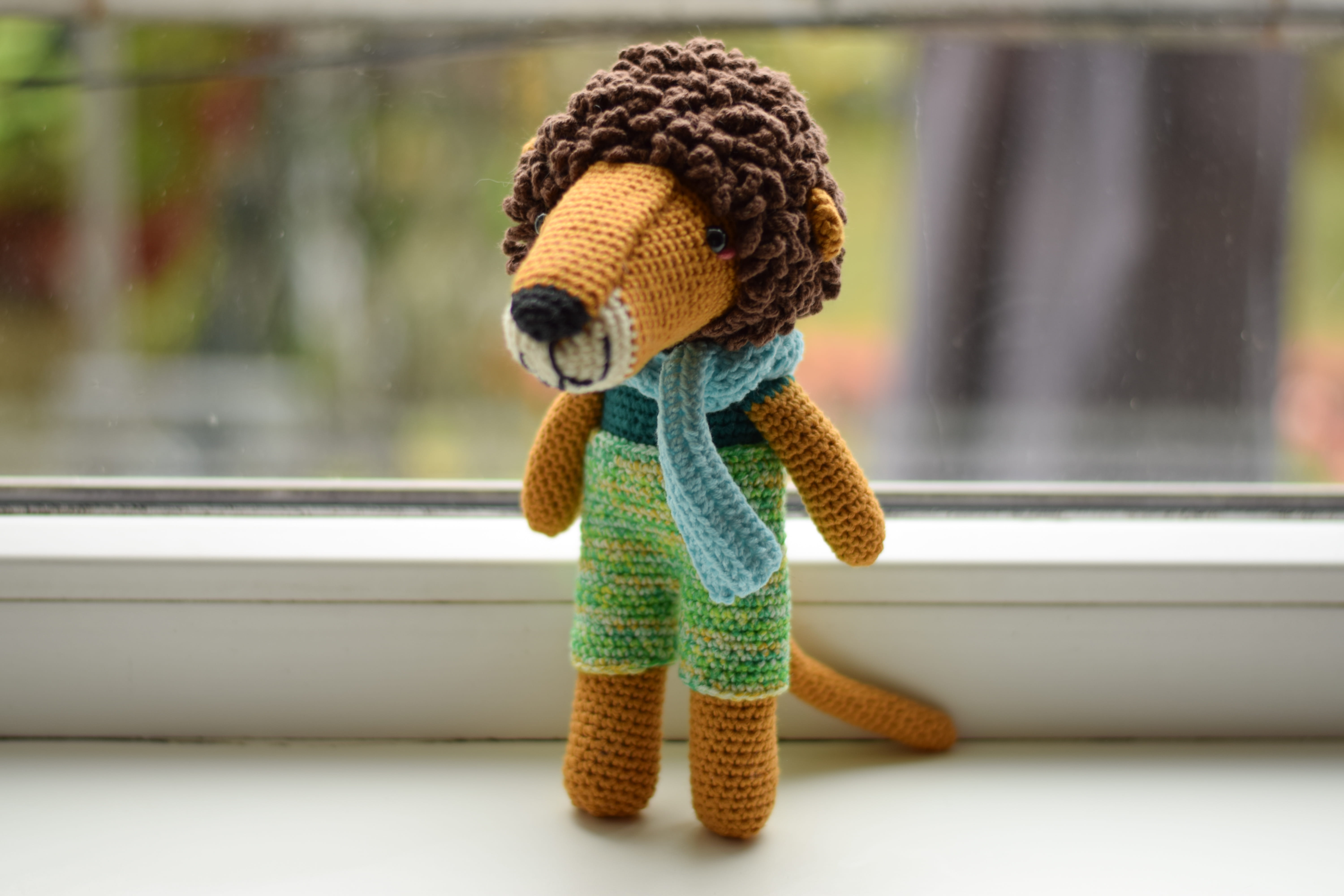 Плетена играчка лъвът Петър, амигуруми,  ръчна изработка 