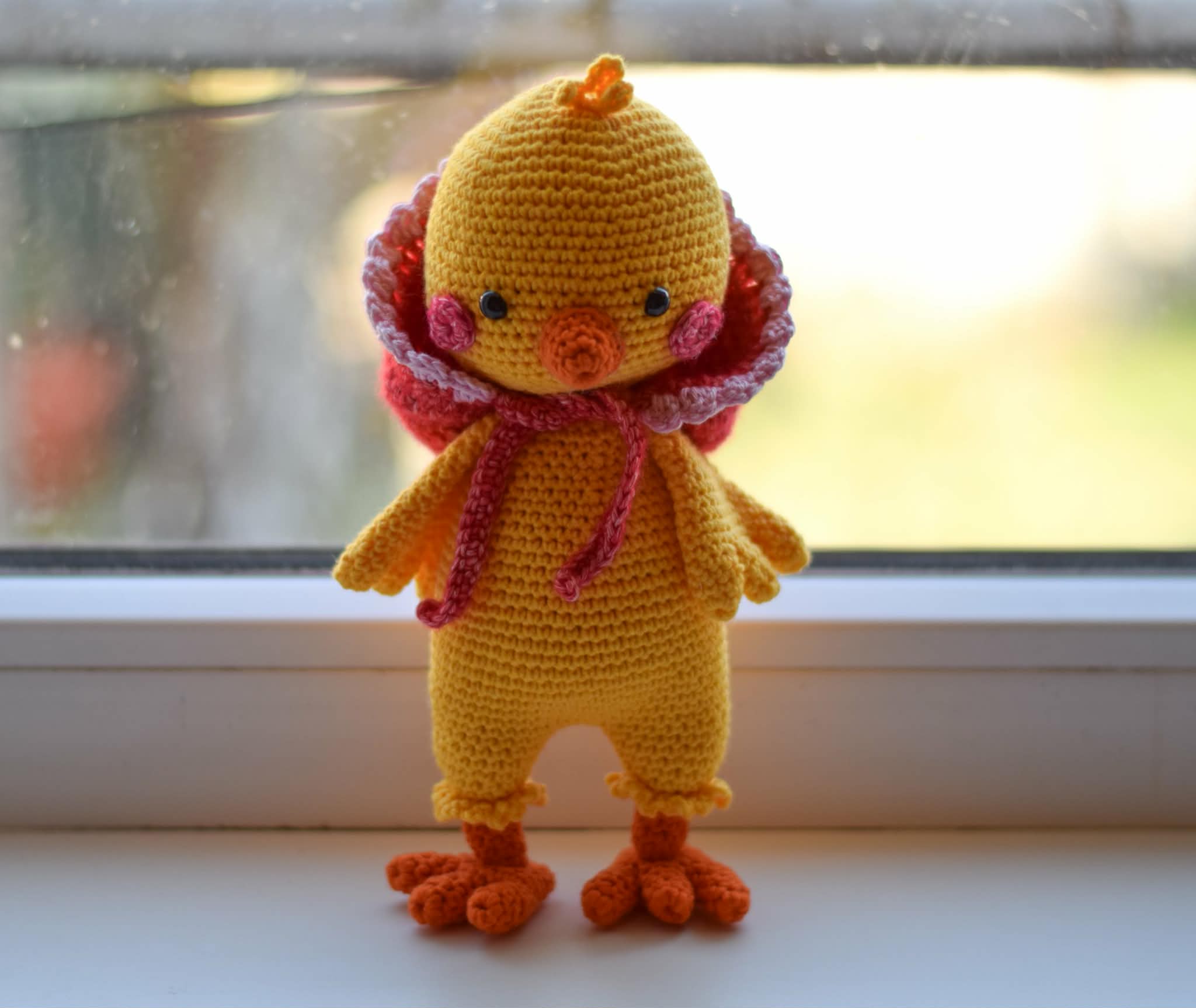 Плетена играчка патето Рая, амигуруми,  ръчна изработка 