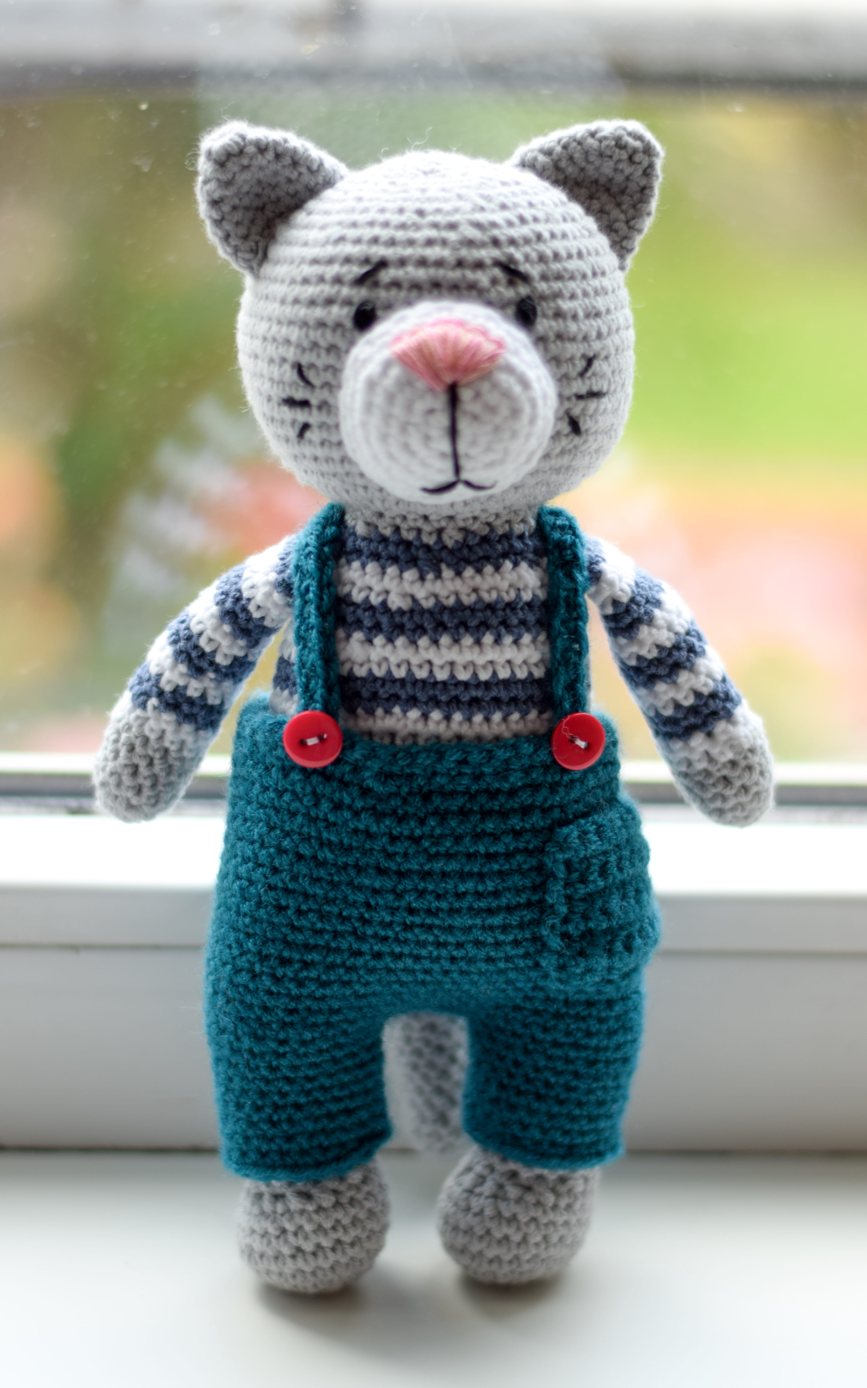 Плетена играчка котката Спас, амигуруми,  ръчна изработка 