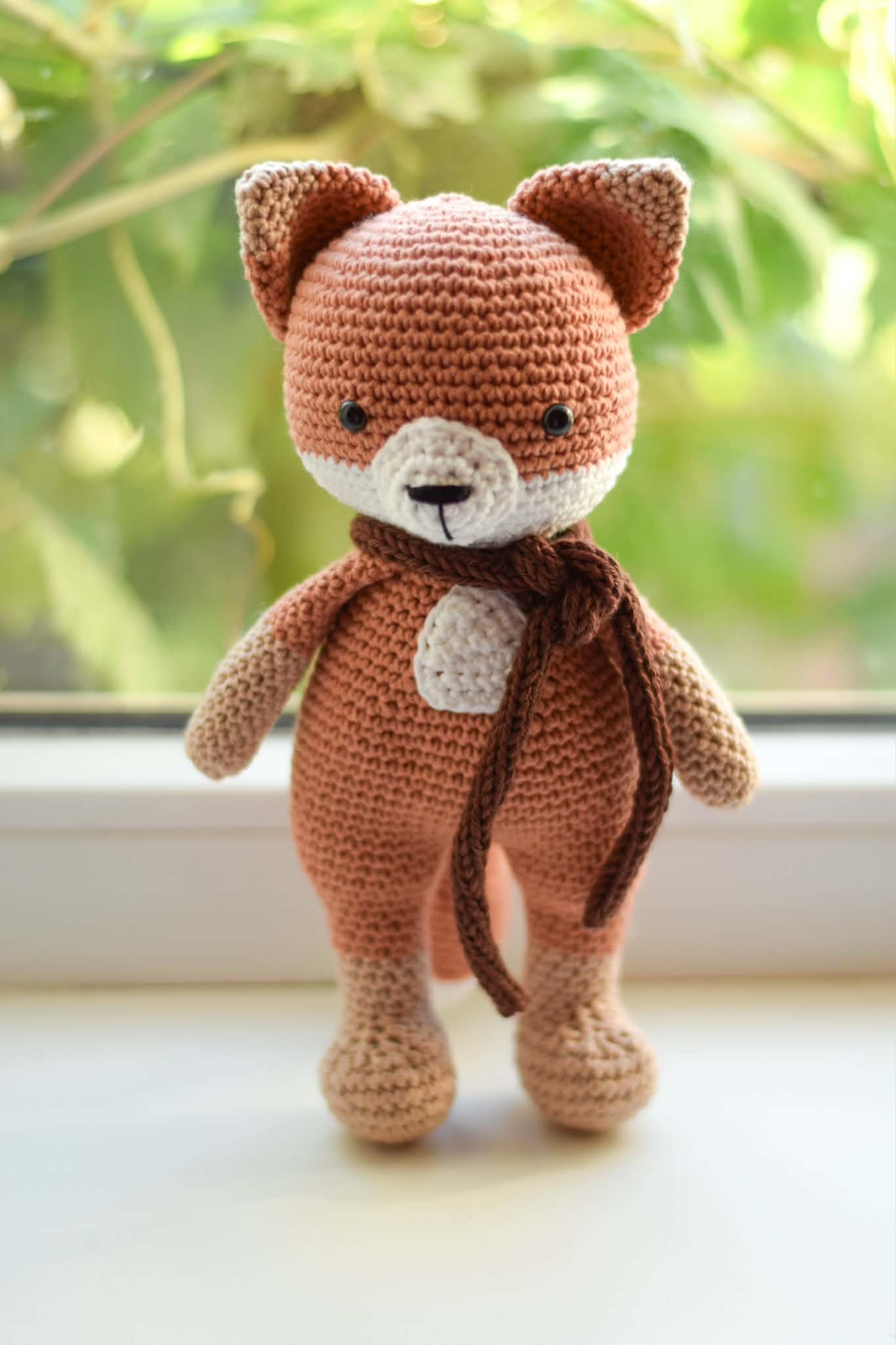 Плетена играчка лисичето Стефчо, амигуруми, ръчна изработка
