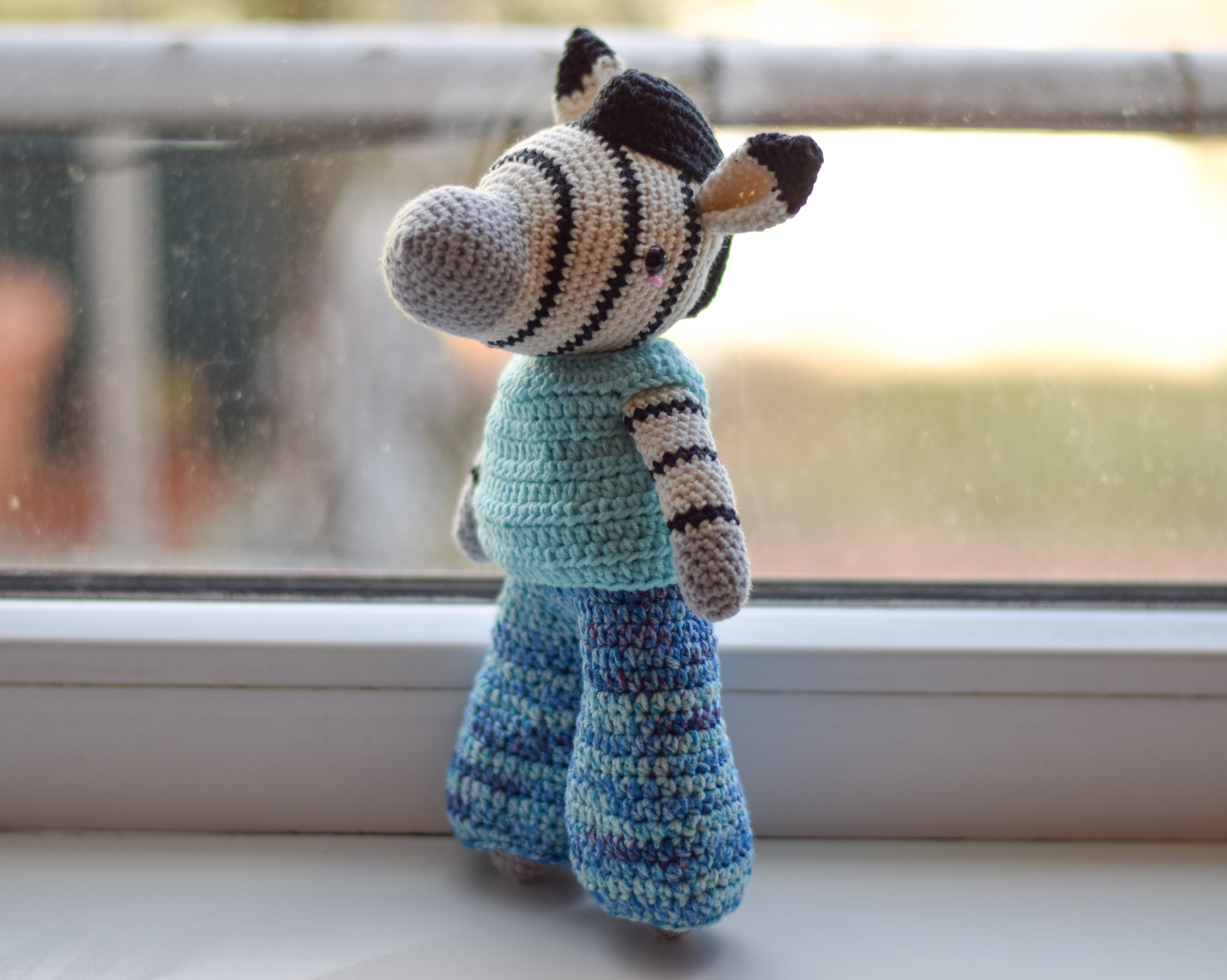 Плетена играчка зебрата Ваньо, амигуруми,  ръчна изработка 